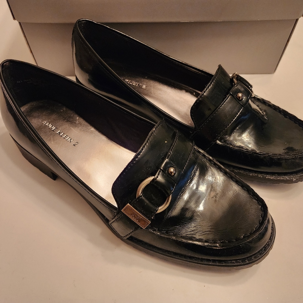 Anne Klein 2 Flats
